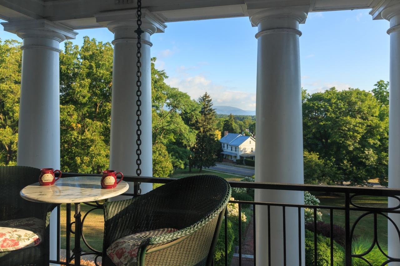 Mercersburg Inn Екстер'єр фото
